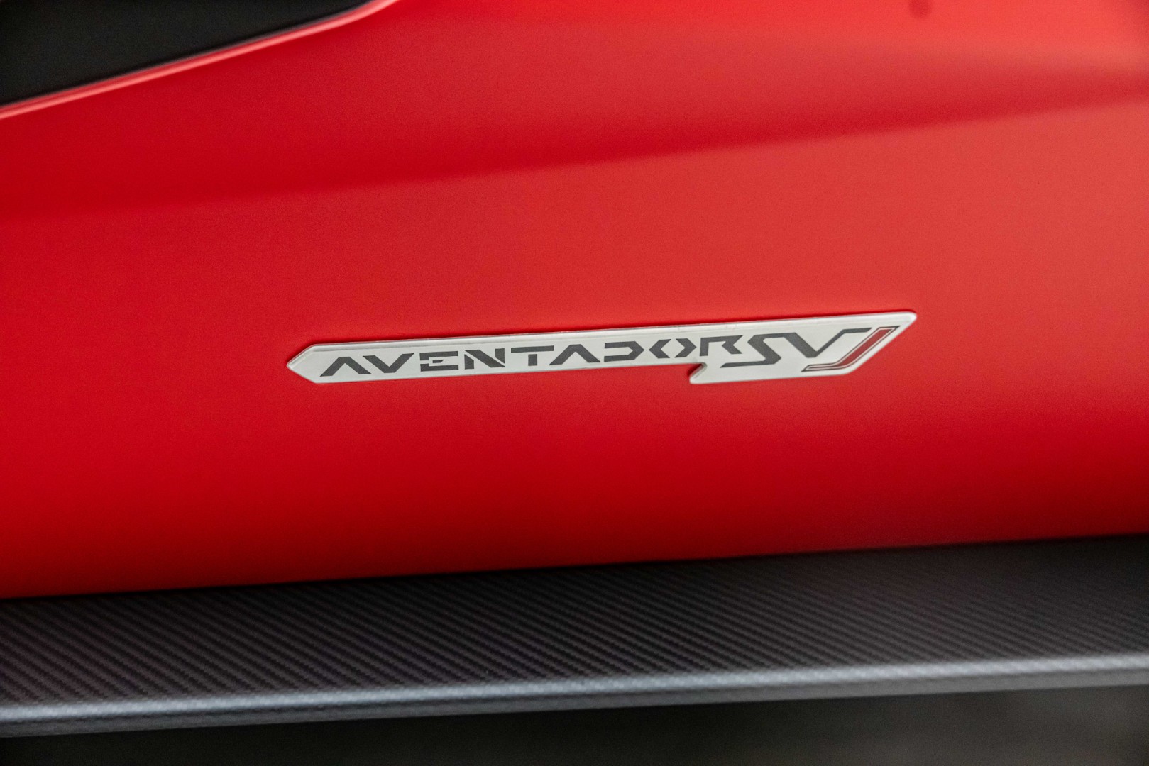 2019 LAMBORGHINI AVENTADOR SVJ 